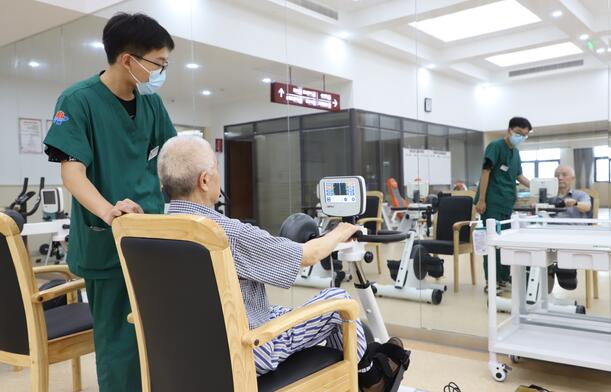 医疗康复服务：如何提高居家养老质量与效率MK体育