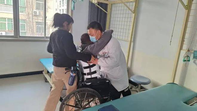 MK体育神奇的“生命修复工坊”——走进韩城市中医医院康复中心(图2)