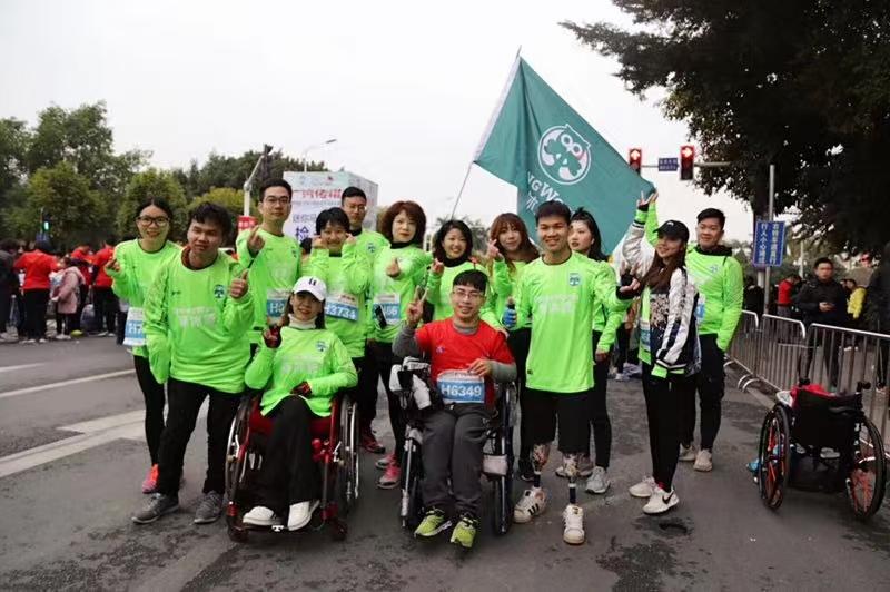 “青苔”的绽放MK体育：脑瘫患者也能活得精彩(图8)