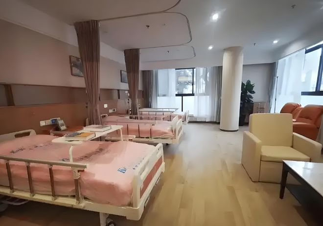 浦东衡山人MK体育寿堂养护院怎么样？护理服务特色+价格体系全解析(图2)