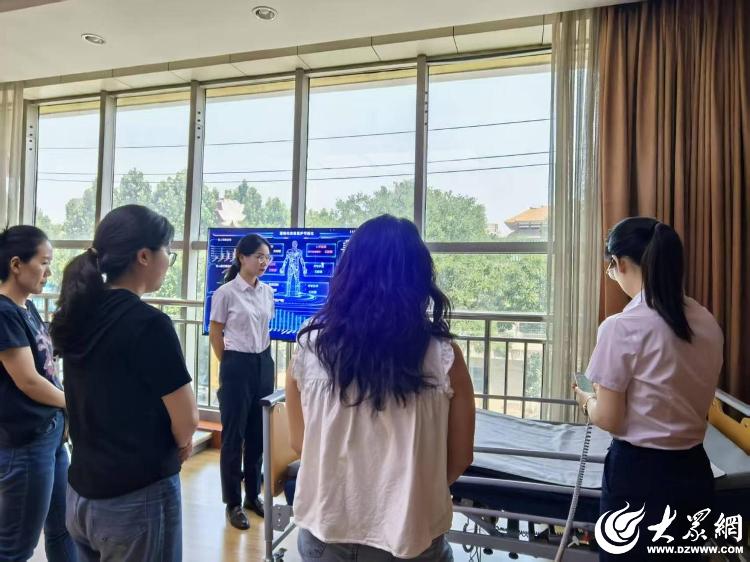 MK体育济宁市职工长期护理保险康复辅助器具租赁服务试点工作宣传推进会召开(图2)