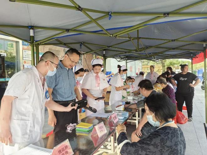 MK体育桥头首个老年护理门诊正式开诊!(图3)