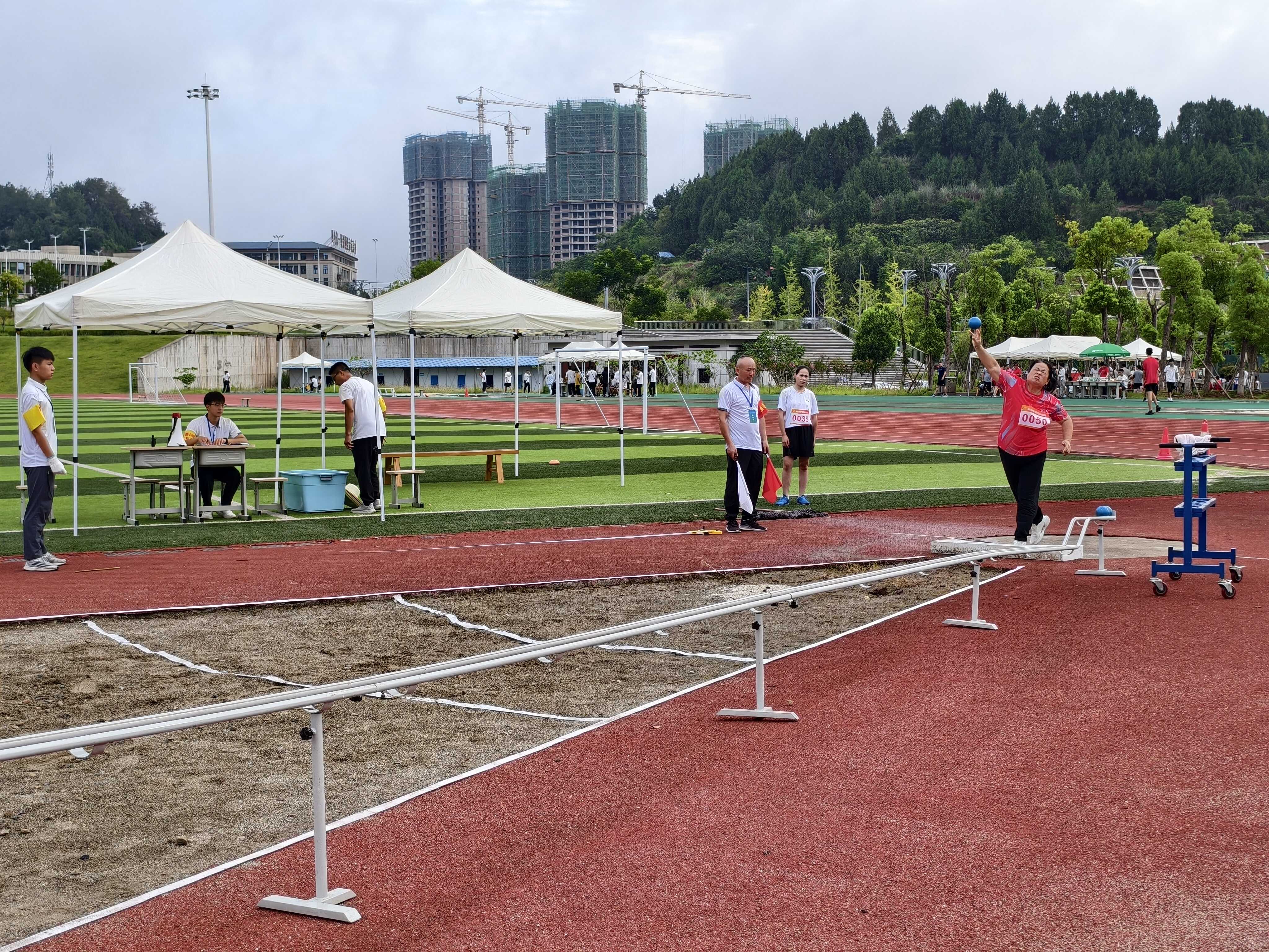 MK体育阆中市运动员马明妹摘取南充市第六届残运会首金(图2)