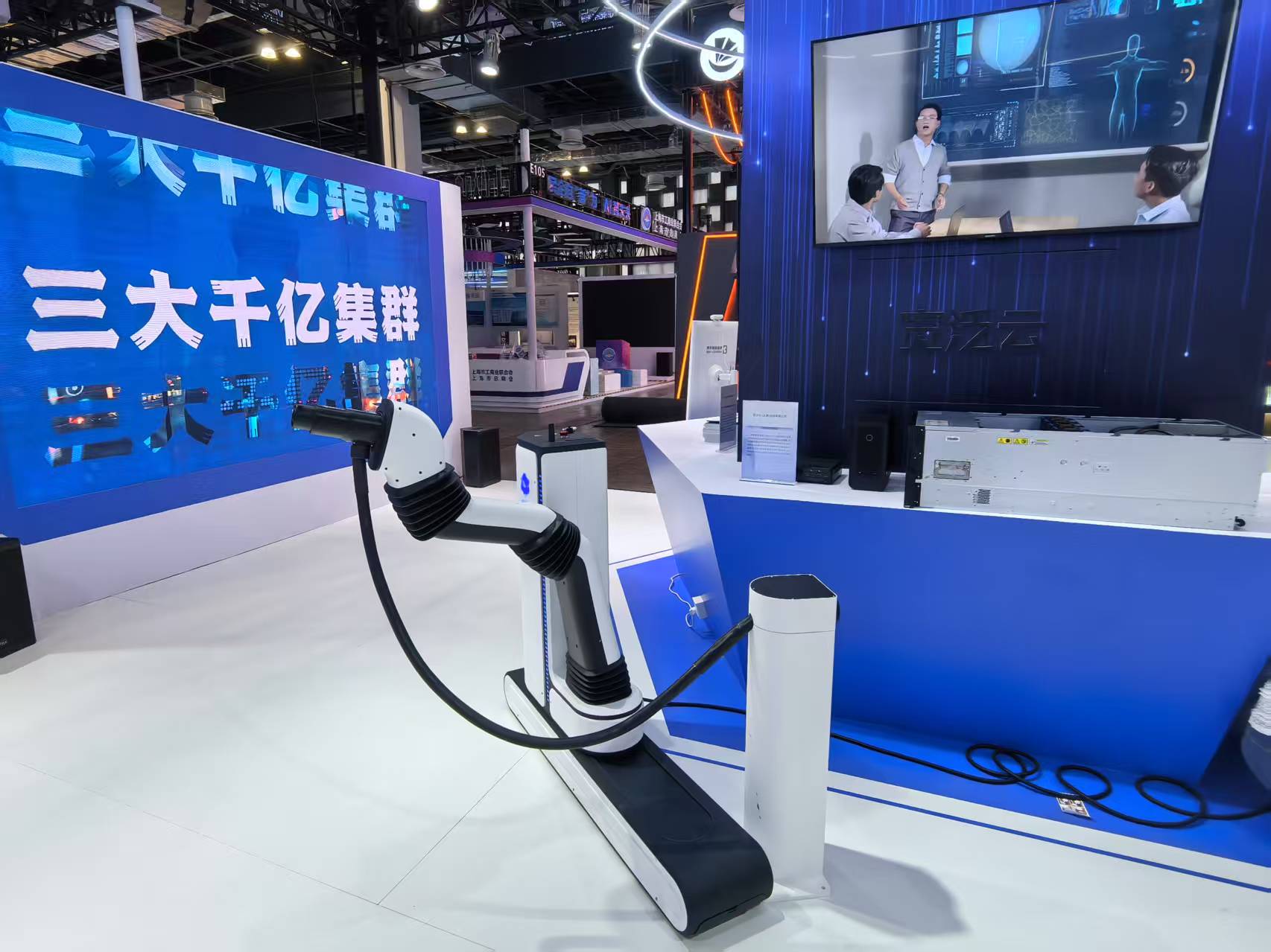 MK体育创新成果云集 杨浦高校、企业即将亮相2025世界人工智能大会(图2)