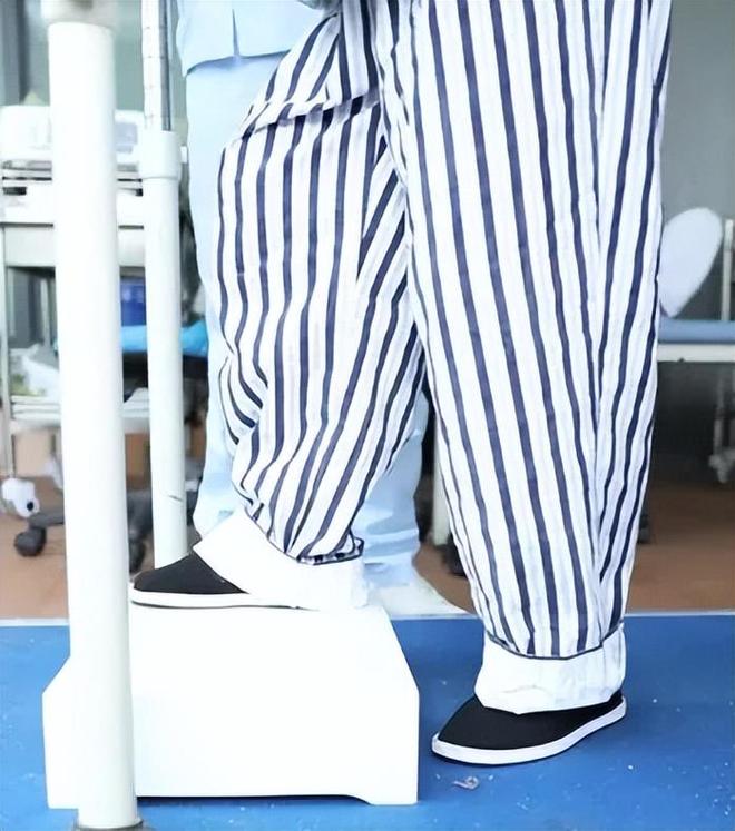 MK体育膝关节术后运动康复指南：科学锻炼重启灵活人生(图6)