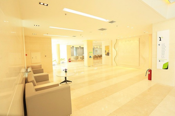 MK体育哈尔滨偏瘫多维诊疗体系黑龙江远东心脑血管医院为康复注入 “全维力量”(图1)