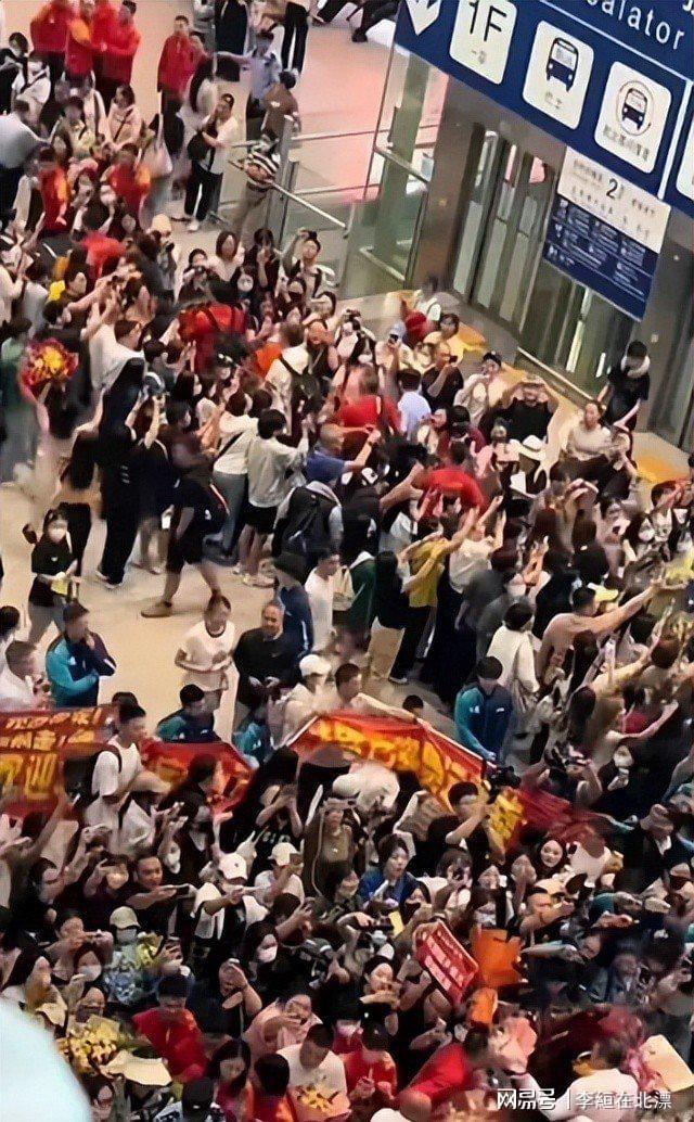 MK体育两会首日48岁王励勤一段采访刷屏孙颖莎的愿望或真要实现(图10)