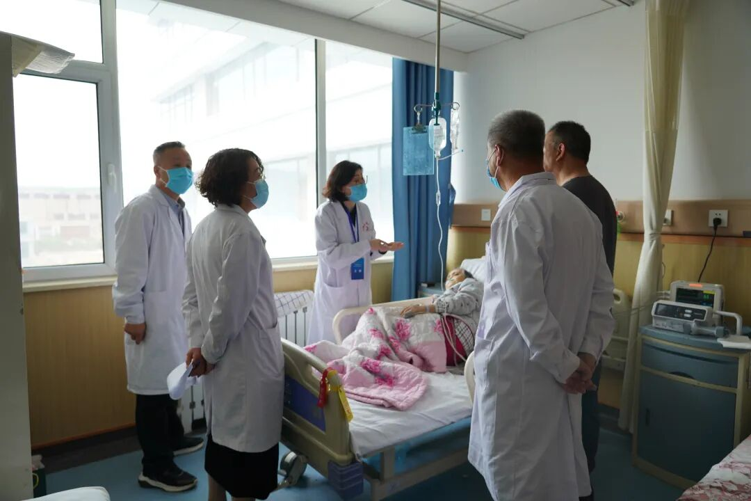 MK体育浙江省工会组织名师名医在晋中市和顺县开展对口帮扶志愿服务活动(图2)
